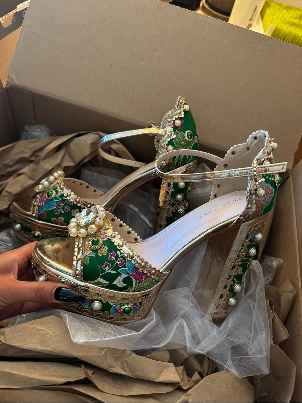 Azalea wang Green Embellished Platform Heels with Pearl Accents